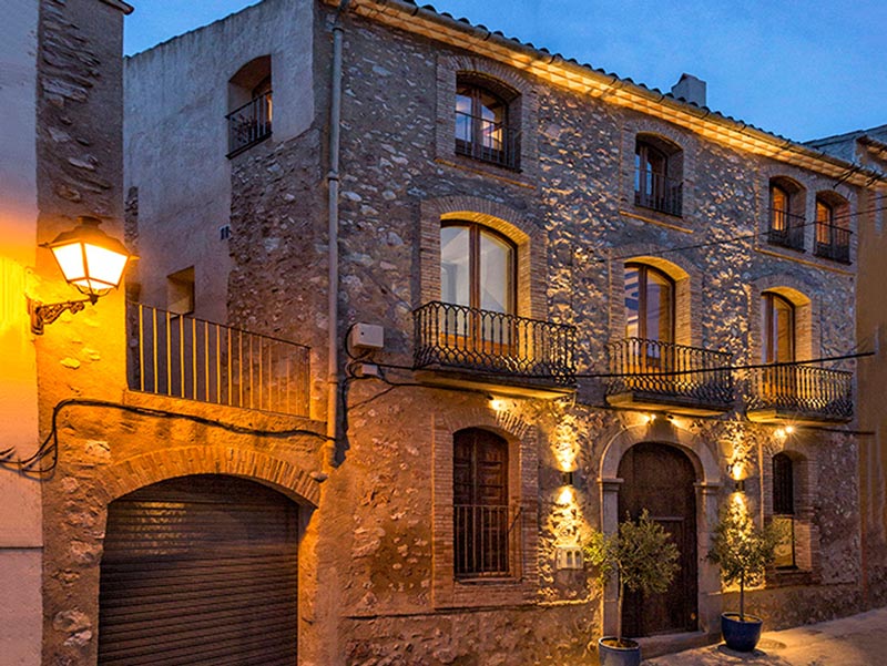 EL PALAUET DEL PRIORAT. suites & experiences
(Cornudella de Montsant, Tarragona)